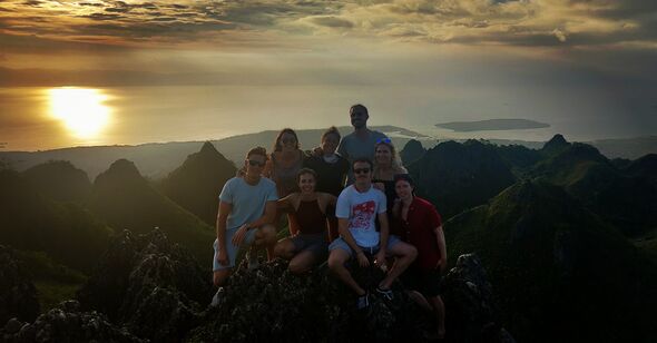 Osmena Peak in the Philippines, Marthijn on the left. Photo | private archives Marthijn. 