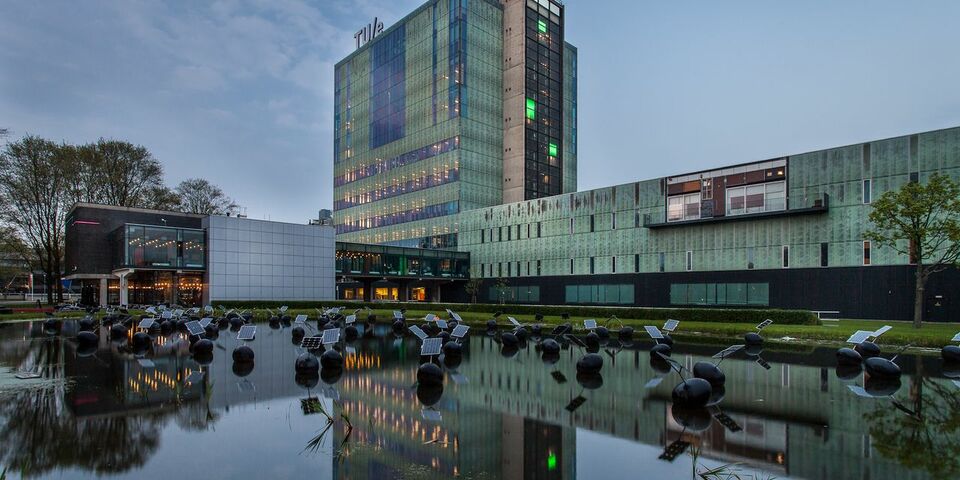 De gekleurde liften van Vertigo l Foto: Joep Rutgers