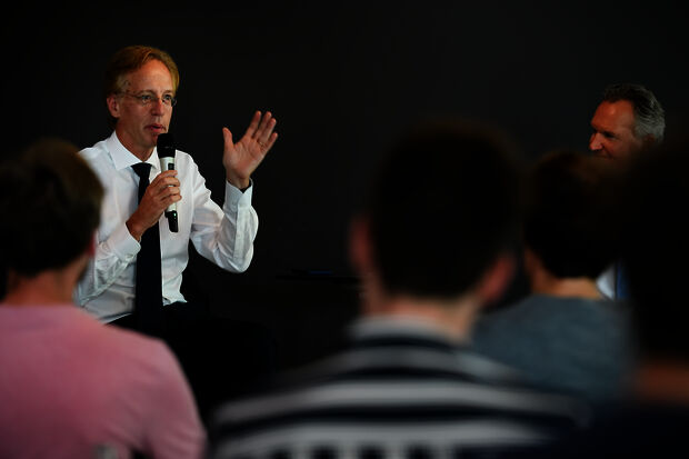 Philosophizing with Robbert Dijkgraaf about the power of technology