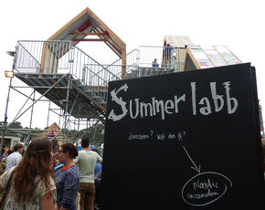 SummerLabb laat festivalgangers nadenken over duurzaamheid.