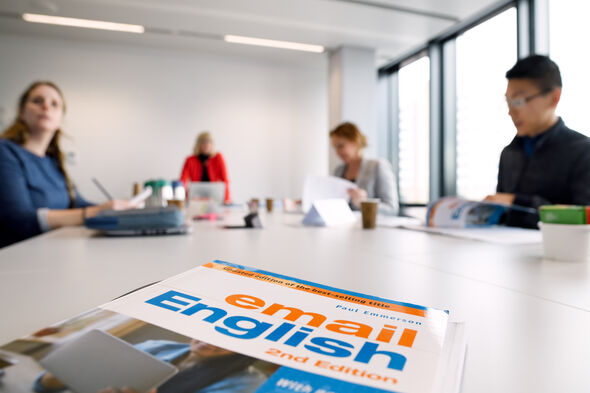 English Writing Skills Module, training voor TU/e-personeel door Department for Personnel & Organization. Foto | Bart van Overbeeke 