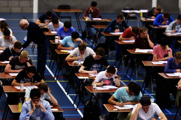 Corona-safe exam: maximum fifty people per room