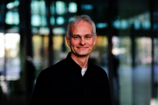 Gravitation Grant for Jan van Hest’s polymer materials