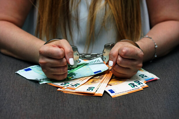 Total student debt will be 33 billion euros