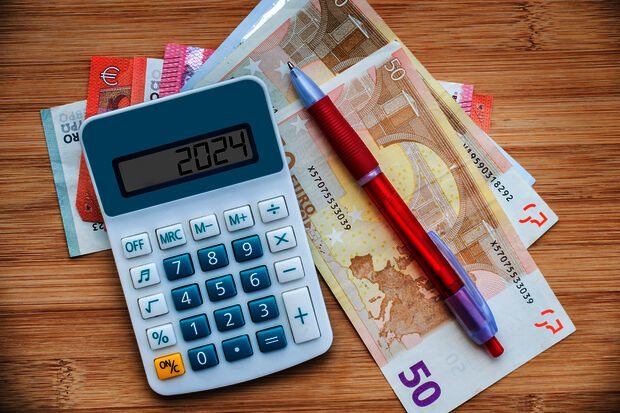 Tuition fees rise to 2,600 euros